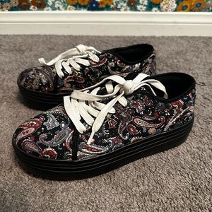 Like New YRU Platform Paisley Sneakers Size 9
